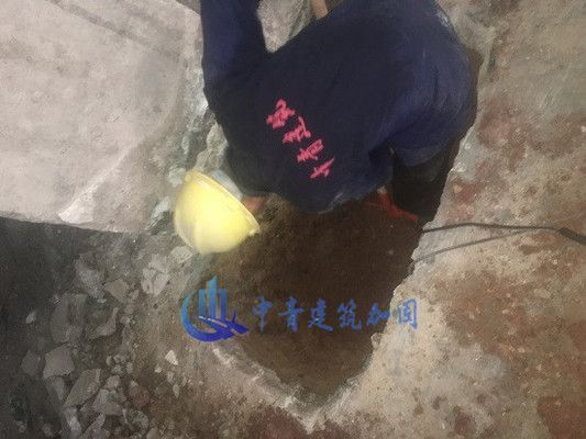 铝塑板门头造型图片（铝塑板做门头用散银还是白银灰）（用白银做铝塑板门头，100元以内几个步骤） 建筑施工图设计