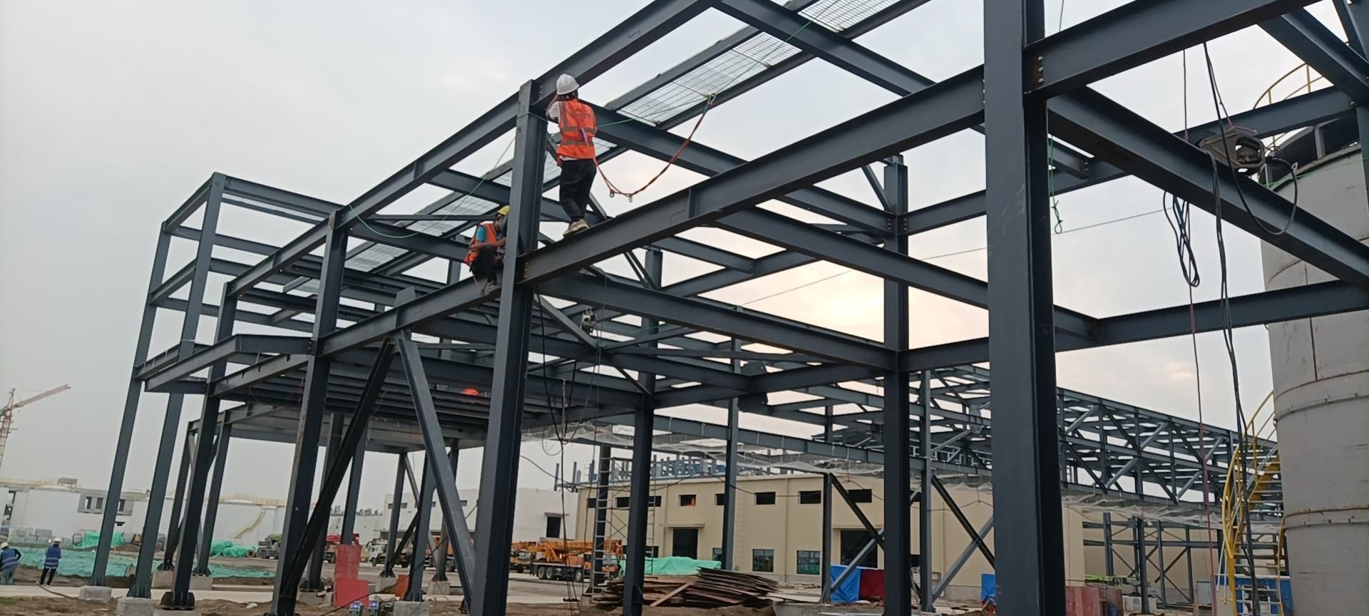 钢结构工资一平方多少钱(重型钢结构人工费计算方法) 建筑施工图施工 第1张 钢结构工资一平方多少钱(重型钢结构人工费计算方法) 建筑施工图施工 第1张