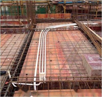 钢结构建筑楼板可以做线管预埋吗（钢结构建筑楼板预埋线管的施工流程） 钢结构门式钢架施工 第5张