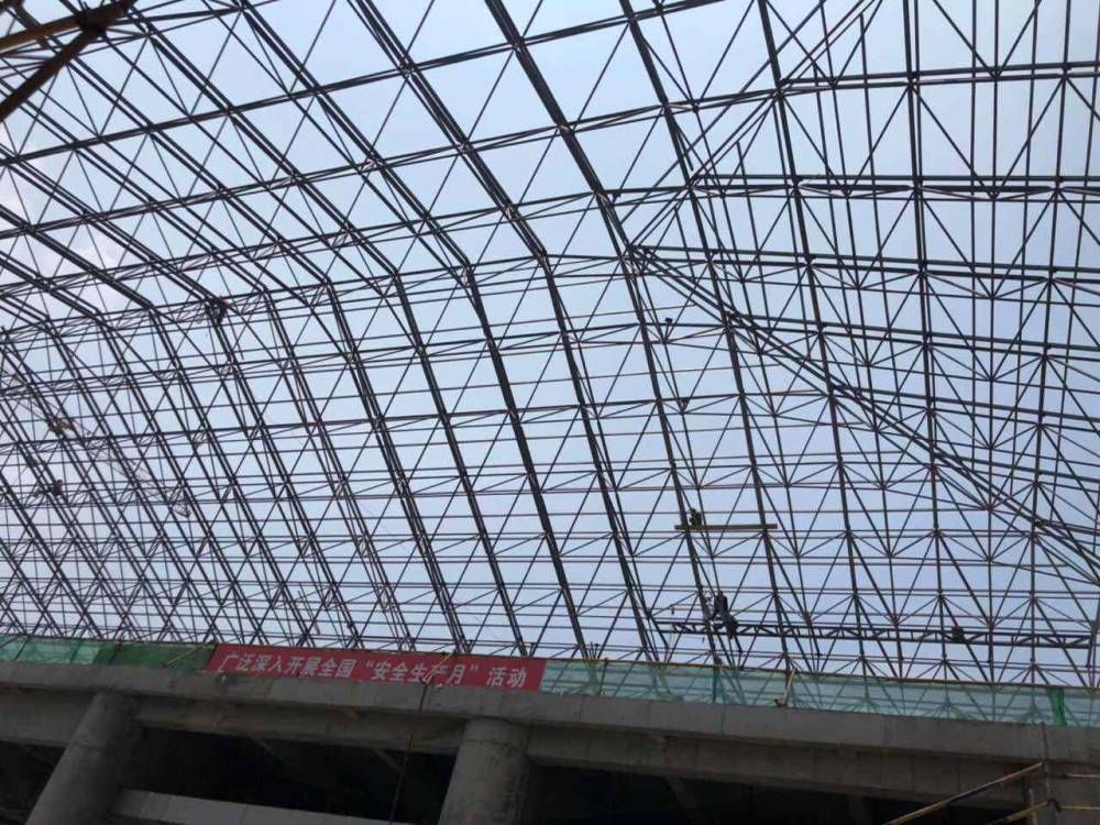 钢网架厂家(钢网架厂家生产能力对比) 钢结构钢结构停车场施工 第3张 钢网架厂家(钢网架厂家生产能力对比) 钢结构钢结构停车场施工 第3张