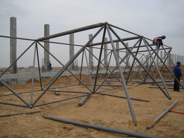 哪里招网架安装工人 建筑施工图设计 第4张
