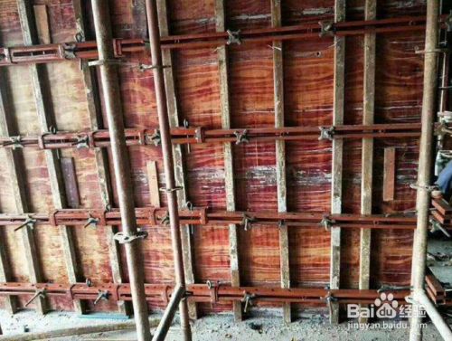 专业玻璃幕墙施工队电话号码（贵施工队在处理玻璃幕墙结构问题时有哪些经验？）