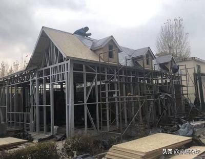 现在盖钢结构的房子多少钱一平方（钢结构房屋建造价格）