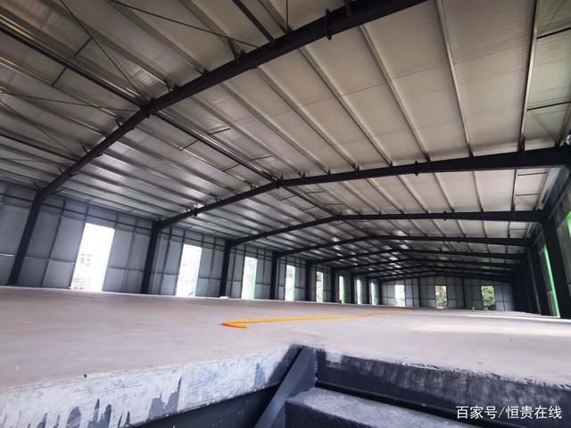 钢结构厂房屋面漏雨(钢结构屋面施工注意事项) 钢结构玻璃栈道设计 第2张 钢结构厂房屋面漏雨(钢结构屋面施工注意事项) 钢结构玻璃栈道设计 第2张