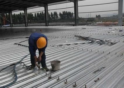 钢结构除锈刷漆人工费多少钱一吨