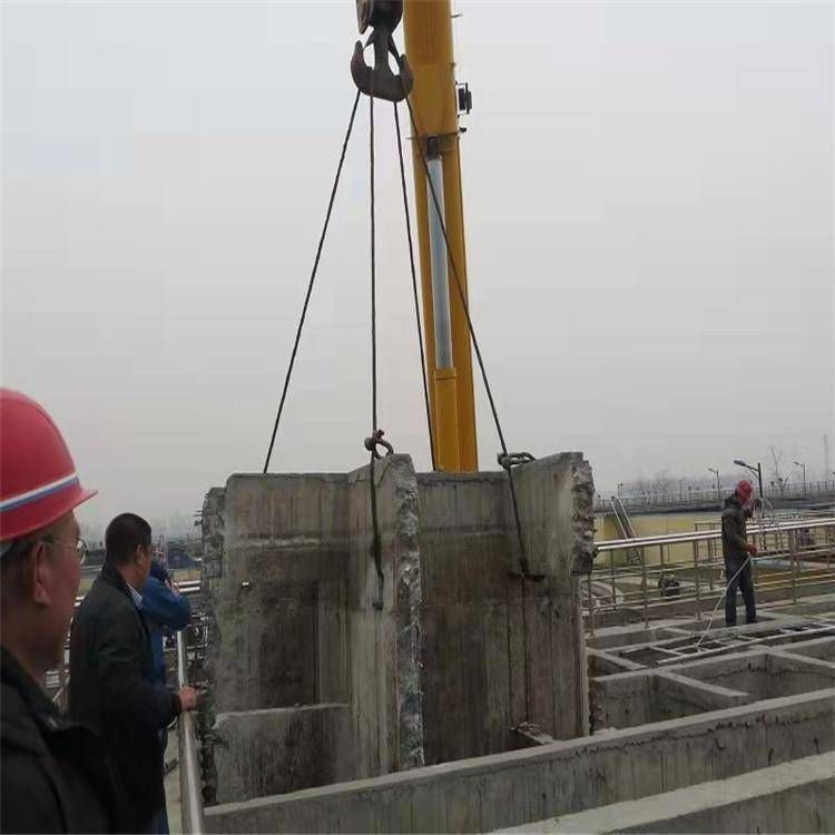 北京楼房加固公司北京东兴永盛技术工程公司（北京东兴永盛工程技术有限公司） 钢结构钢结构螺旋楼梯设计 第4张
