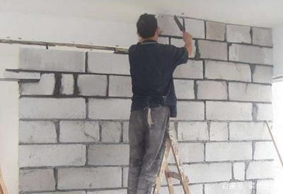 详细阅读:专业砌墙(专业砌墙不仅需要掌握基本的砌筑技巧还需要了解如何处理) 专业砌墙(专业砌墙不仅需要掌握基本的砌筑技巧还需要了解如何处理)