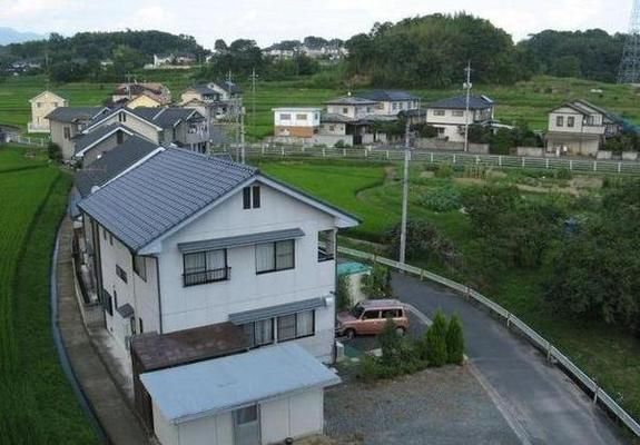 钢结构房子好不好寿命多长(钢结构房子在设计合理、维护得当的情况下寿命可以达到50年以上) 结构桥梁钢结构施工 第5张 钢结构房子好不好寿命多长(钢结构房子在设计合理、维护得当的情况下寿命可以达到50年以上) 结构桥梁钢结构施工 第5张
