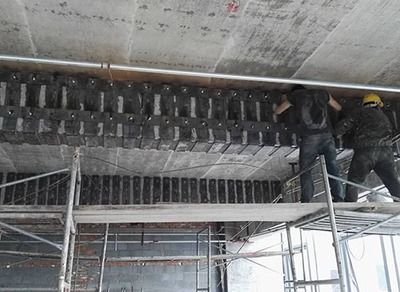 粘钢加固工程量按什么计算（粘钢加固工程量按什么计算粘钢加固工程量按什么计算）