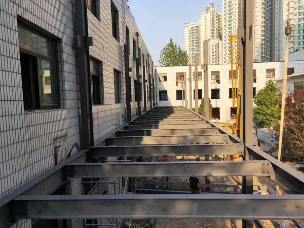 成都钢结构商品房（成都永吉鑫钢结构住宅） 钢结构蹦极设计 第4张