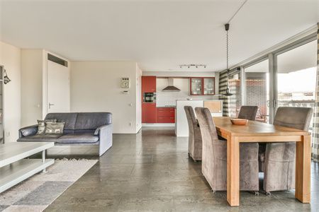 北京砖混结构每平米造价多少钱(北京地区的砖混结构每平米造价因素多种因素而异) 钢结构玻璃栈道设计 第1张 北京砖混结构每平米造价多少钱(北京地区的砖混结构每平米造价因素多种因素而异) 钢结构玻璃栈道设计 第1张