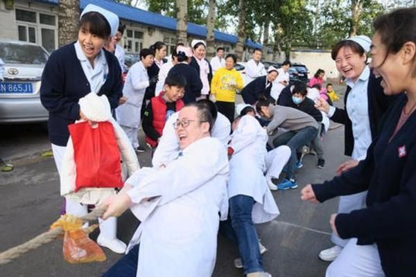 北京有没有异形医院(北京有异形医院吗) 钢结构钢结构螺旋楼梯施工 第4张 北京有没有异形医院(北京有异形医院吗) 钢结构钢结构螺旋楼梯施工 第4张