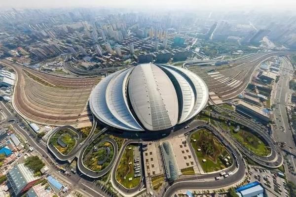 异形建筑的概念是什么(异形建筑在未来将继续发挥其独特的魅力和影响力和影响力) 钢结构钢结构螺旋楼梯施工 第3张 异形建筑的概念是什么(异形建筑在未来将继续发挥其独特的魅力和影响力和影响力) 钢结构钢结构螺旋楼梯施工 第3张