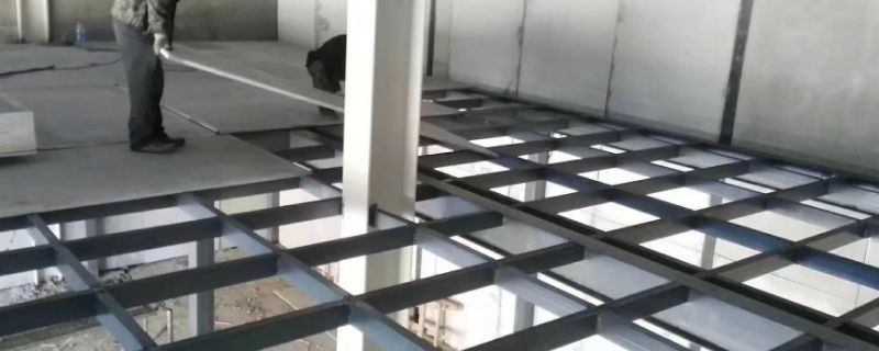钢结构楼层板多厚为合格（loft钢结构楼层板的合格厚度并没有一个统一的国家标准） 结构框架设计 第1张