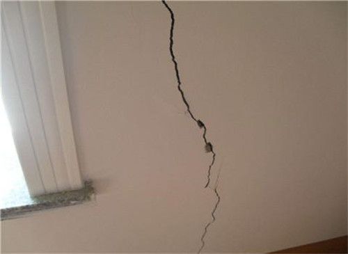 地基下沉墙体开裂有什么补救办法吗 装饰家装设计 第1张 地基下沉墙体开裂有什么补救办法吗 装饰家装设计 第1张