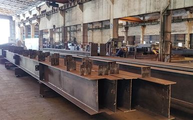 钢结构厂家生产加工(钢结构厂家的智能化转型案例钢结构建筑施工周期优势分析) 全国钢结构厂 第1张 钢结构厂家生产加工(钢结构厂家的智能化转型案例钢结构建筑施工周期优势分析) 全国钢结构厂 第1张