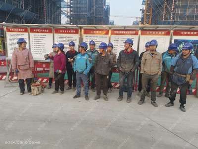 北京架子工招聘 钢结构钢结构停车场施工 第4张 北京架子工招聘 钢结构钢结构停车场施工 第4张