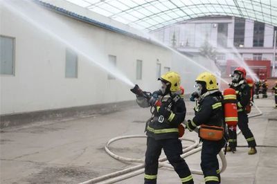 庆阳市钢结构制作企业（庆阳钢结构企业资质等级查询） 钢结构钢结构螺旋楼梯设计 第5张