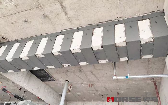 包钢板加固一般用什么材料封边好 钢结构钢结构螺旋楼梯施工 第2张 包钢板加固一般用什么材料封边好 钢结构钢结构螺旋楼梯施工 第2张