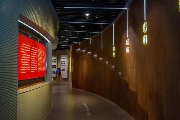 钢结构展馆(钢结构展馆是一种采用钢结构设计和建造的展览场所) 装饰工装设计 第4张 钢结构展馆(钢结构展馆是一种采用钢结构设计和建造的展览场所) 装饰工装设计 第4张