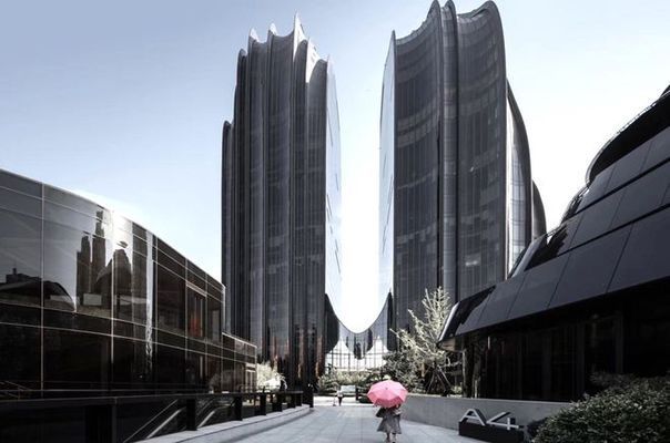 北京怪异建筑黑色 装饰幕墙设计 第3张