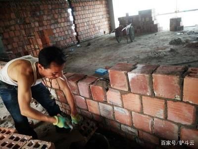 砌墙工资大概多少钱一天(砌墙工人的工资因地区、经验和技术水平等因素不同) 钢结构钢结构停车场设计 第2张 砌墙工资大概多少钱一天(砌墙工人的工资因地区、经验和技术水平等因素不同) 钢结构钢结构停车场设计 第2张