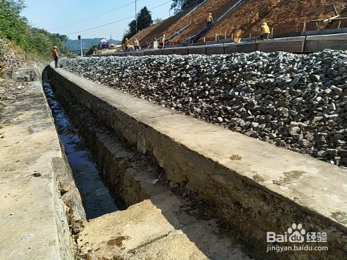 砌块墙怎么固定（砌块墙怎么固定？）