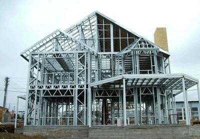 钢结构房屋建筑（什么是钢结构房屋建筑）