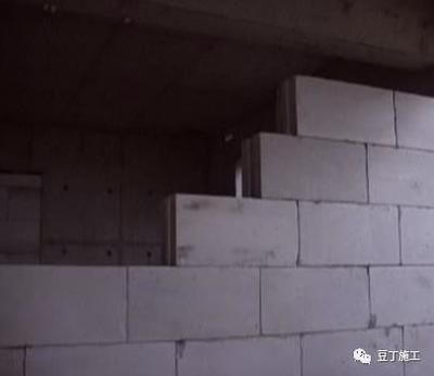 玉林彩钢板厂（玉林彩钢板厂主要生产哪些类型的彩钢板价格与市场相比如何）