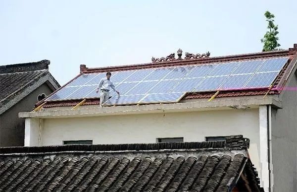 关于屋顶光伏组件设置的建议意见和建议（光伏组件安装的最佳倾角是多少） 建筑消防施工 第3张