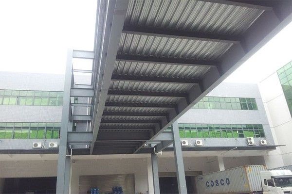 学校设施问题向谁反映（如果我在学校遇到设施问题，应该如何提出？）