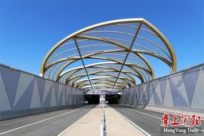 钢结构廊道图片 钢结构钢结构停车场设计 第3张 钢结构廊道图片 钢结构钢结构停车场设计 第3张
