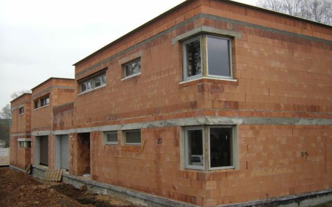 砖混结构房屋建造价格多少钱一平方米（砖混结构房屋每平米的造价在800元左右，实际造价会受到多种影响） 建筑方案设计 第1张