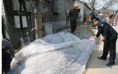 北京市平房翻建规定(北京市平房翻建的规定) 钢结构玻璃栈道施工 第4张 北京市平房翻建规定(北京市平房翻建的规定) 钢结构玻璃栈道施工 第4张