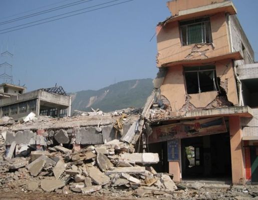 30年的楼板房怎么加固（楼板房加固后的维护要点,碳纤维布加固法的成本分析） 结构污水处理池设计 第5张