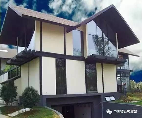 钢结构房子的致命缺点(钢结构房防锈处理技术) 钢结构玻璃栈道施工 第3张 钢结构房子的致命缺点(钢结构房防锈处理技术) 钢结构玻璃栈道施工 第3张