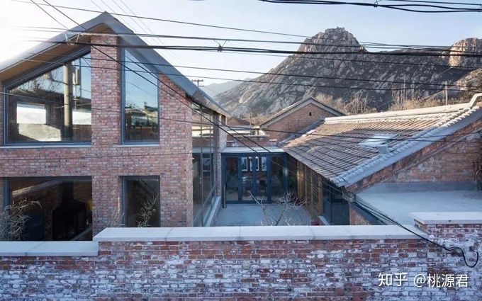 北京红砖房(北京城郊兵工厂遗址中的红砖美术馆建筑设计赏析) 钢结构网架施工 第2张 北京红砖房(北京城郊兵工厂遗址中的红砖美术馆建筑设计赏析) 钢结构网架施工 第2张