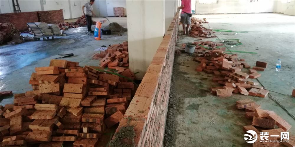红砖隔墙人工多少钱一平方米 建筑方案施工 第1张 红砖隔墙人工多少钱一平方米 建筑方案施工 第1张