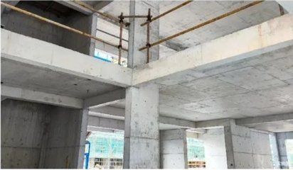 空心楼板装吊扇灯视频（吊扇灯安装安全注意事项空心楼板打孔安装技巧） 北京加固施工 第3张