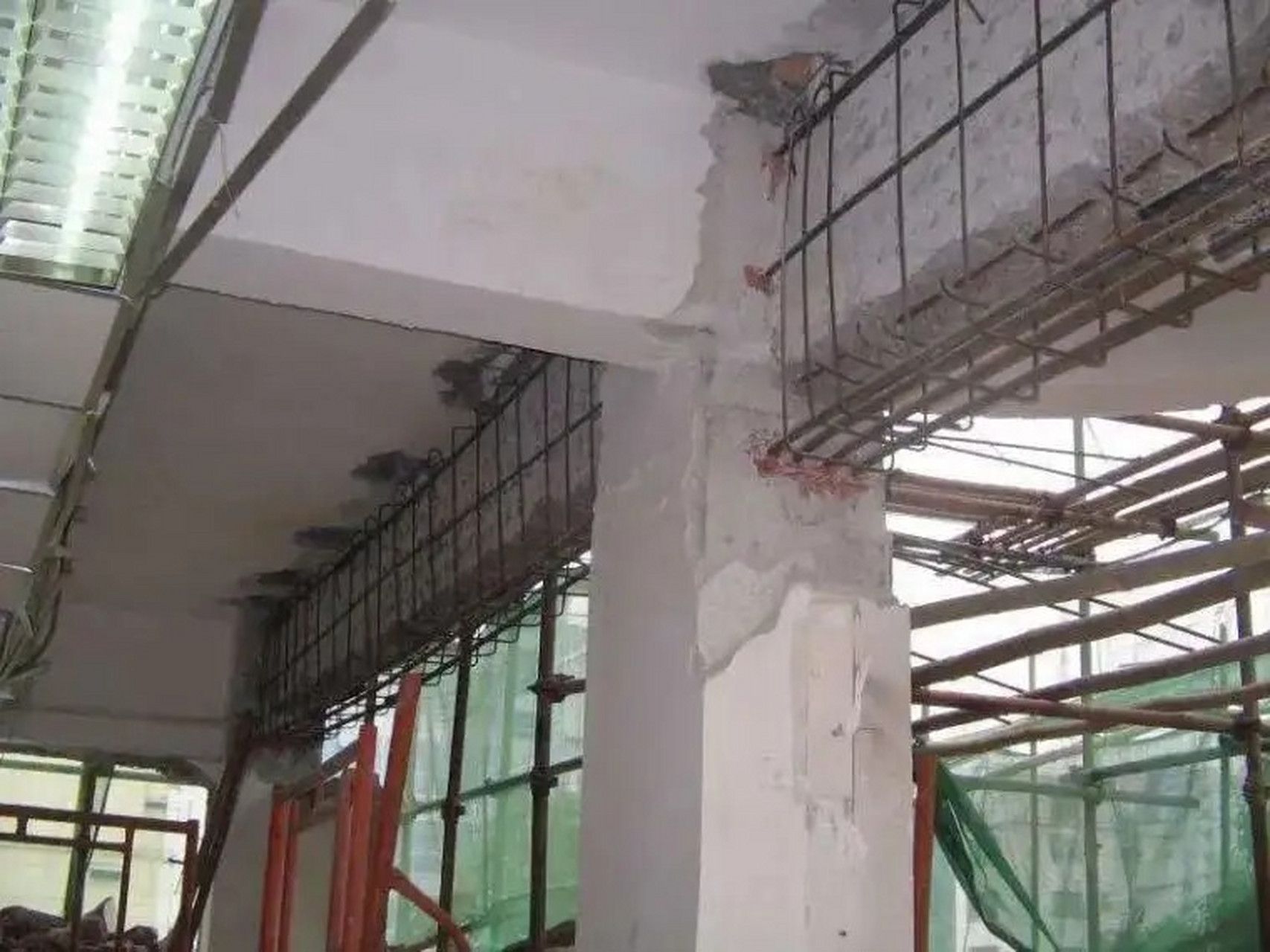 老房子房体加固(老房子加固工作不可轻视钢板加固法钢筋网加固法) 结构桥梁钢结构施工 第5张 老房子房体加固(老房子加固工作不可轻视钢板加固法钢筋网加固法) 结构桥梁钢结构施工 第5张