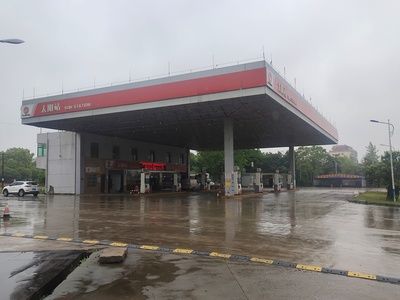 加油站网架一平方米约多重 结构机械钢结构施工 第5张