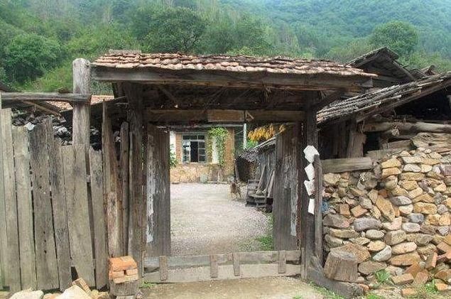 屋顶加固处理后多久能住人（如何改善房屋通风条件） 结构电力行业设计 第4张