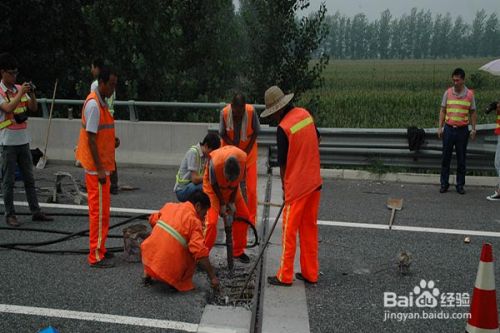 混凝土路面修补料的用法有哪些（冬季混凝土路面常见病害及处理,修补料与基面粘结技术） 装饰家装设计 第3张