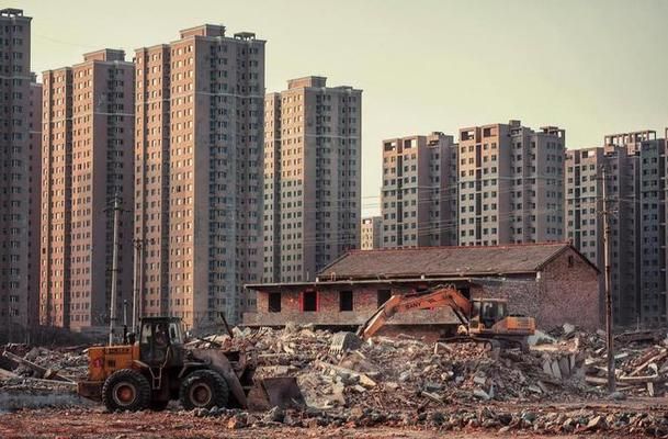 北京的板楼到50年要拆迁吗现在(北京城市规划中的板楼位置查询,老旧板楼改造与拆迁对比) 结构桥梁钢结构施工 第3张 北京的板楼到50年要拆迁吗现在(北京城市规划中的板楼位置查询,老旧板楼改造与拆迁对比) 结构桥梁钢结构施工 第3张