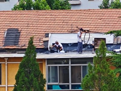 屋顶加固费用由谁承担责任呢 钢结构钢结构螺旋楼梯施工 第1张