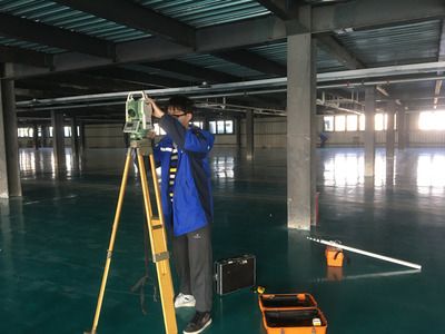 原木旋转楼梯（原木旋转楼梯是如何安装的，）