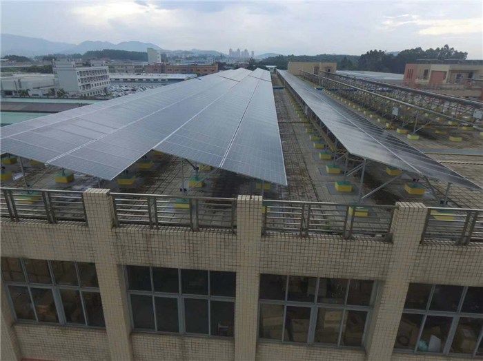 钢结构房顶安装光伏发电板（钢结构房顶光伏板的安装） 建筑效果图设计 第3张