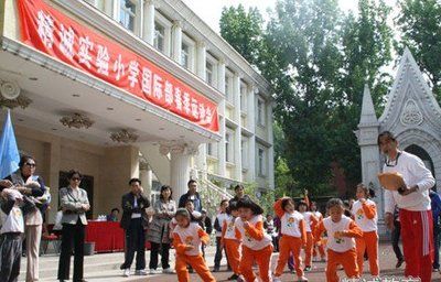 园林设计常应用哪些内容为主题的作品（城市绿洲,疑问句1:在设计一个城市绿洲时，考虑哪些因素）