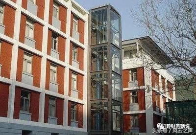 学校体育馆设计效果图大全（-体育馆的设计效果图中有哪些元素是专为学生和教职工设计的）