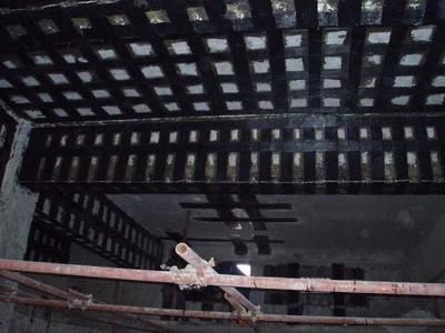 楼板加固碳纤维保护层做法图集（碳纤维加固施工时需要注意以下两个问题） 结构工业钢结构施工 第2张